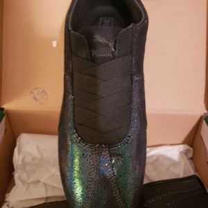 Puma Eskiva Low Deep Women 6.5 Black Sneakers